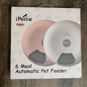 Like New IPettie Automatic Pet Feeder